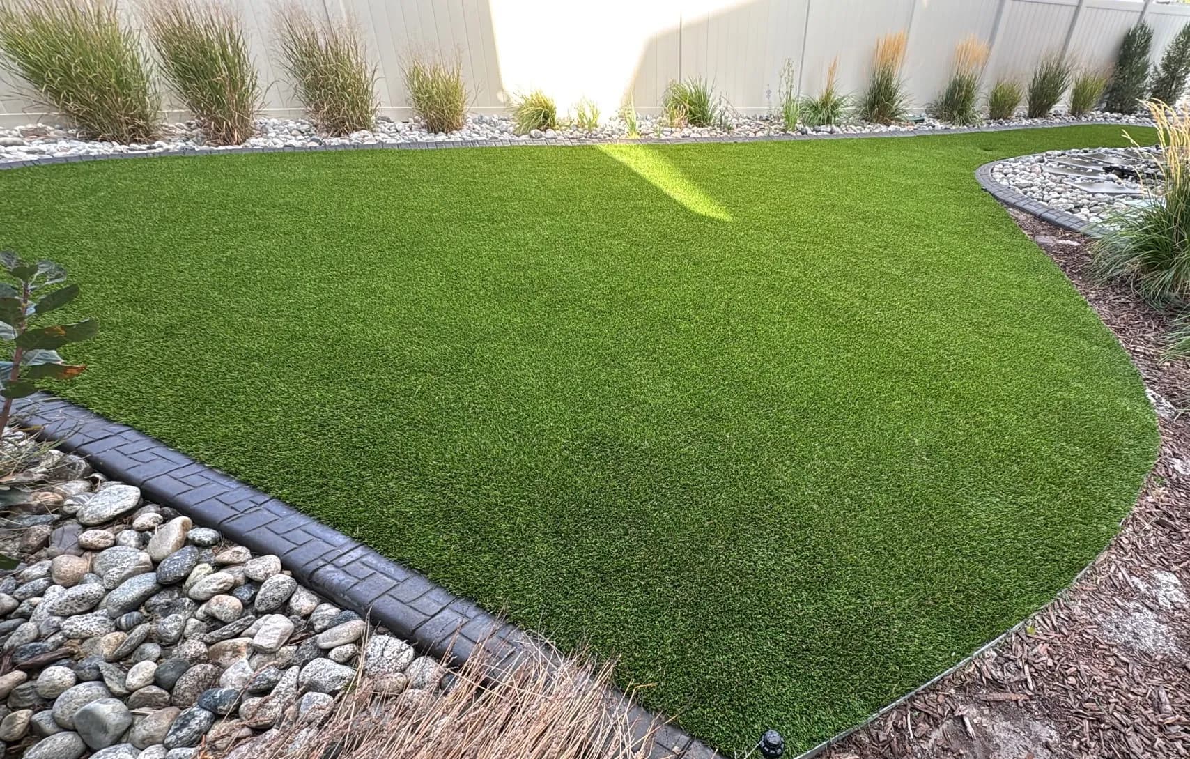 Gallery photos for Backyard Artificial Turf Built for Low-Maintenance Living: Image #1