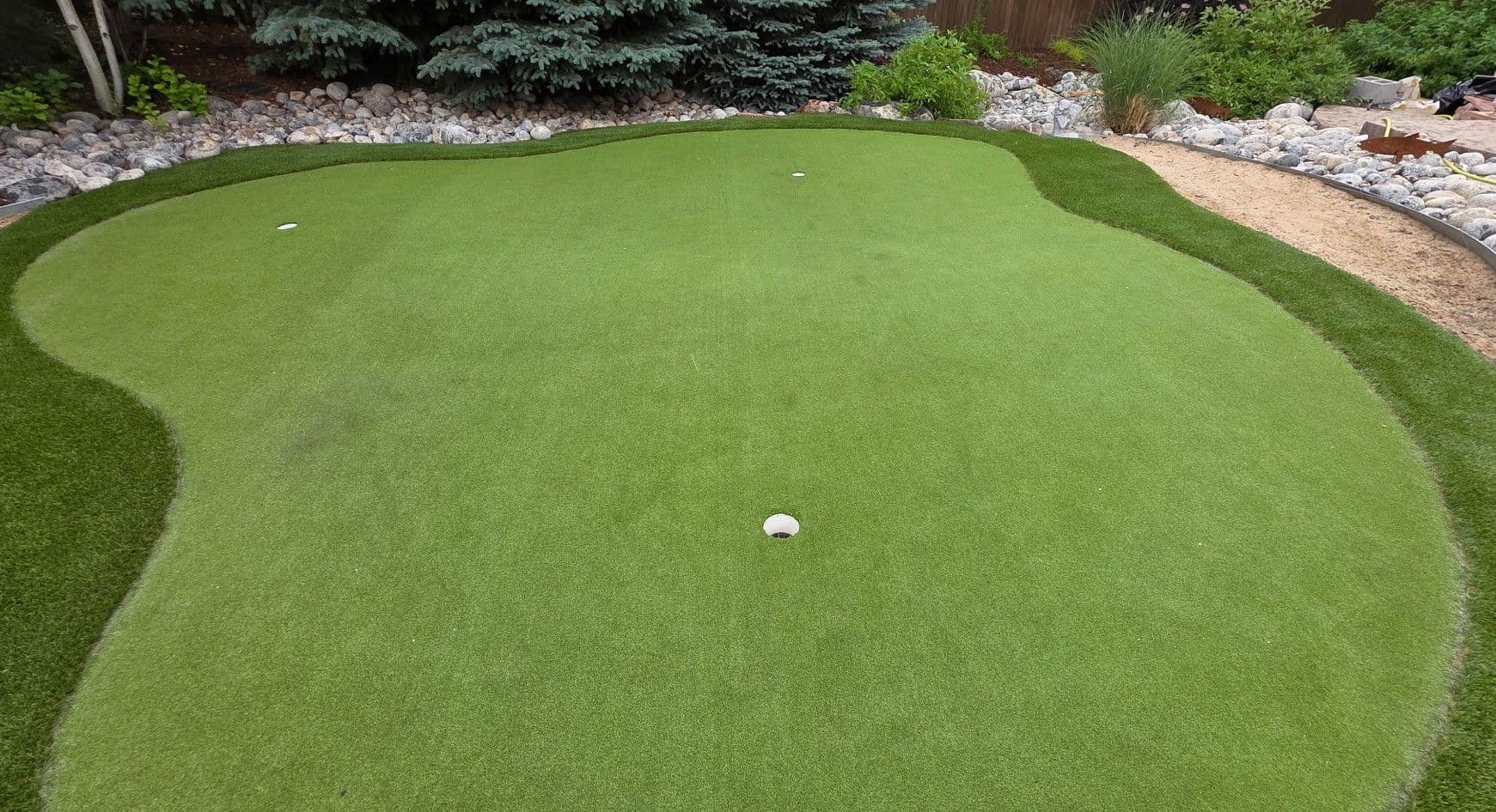 Gallery photos for Backyard Putting Green Tune-Up That Actually Rolls True: Image #2
