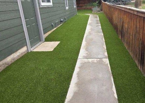 Gallery photos for Pet-Friendly Turf Installation Across All 3 Sides of This Backyard: Image #2