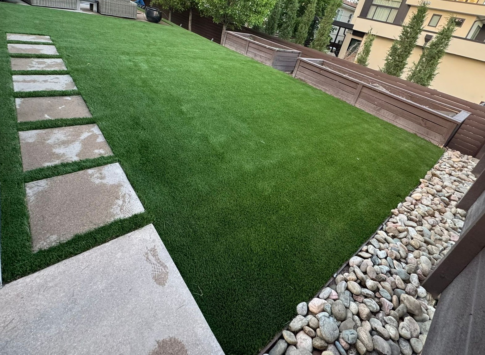 Denver backyard with concrete pavers